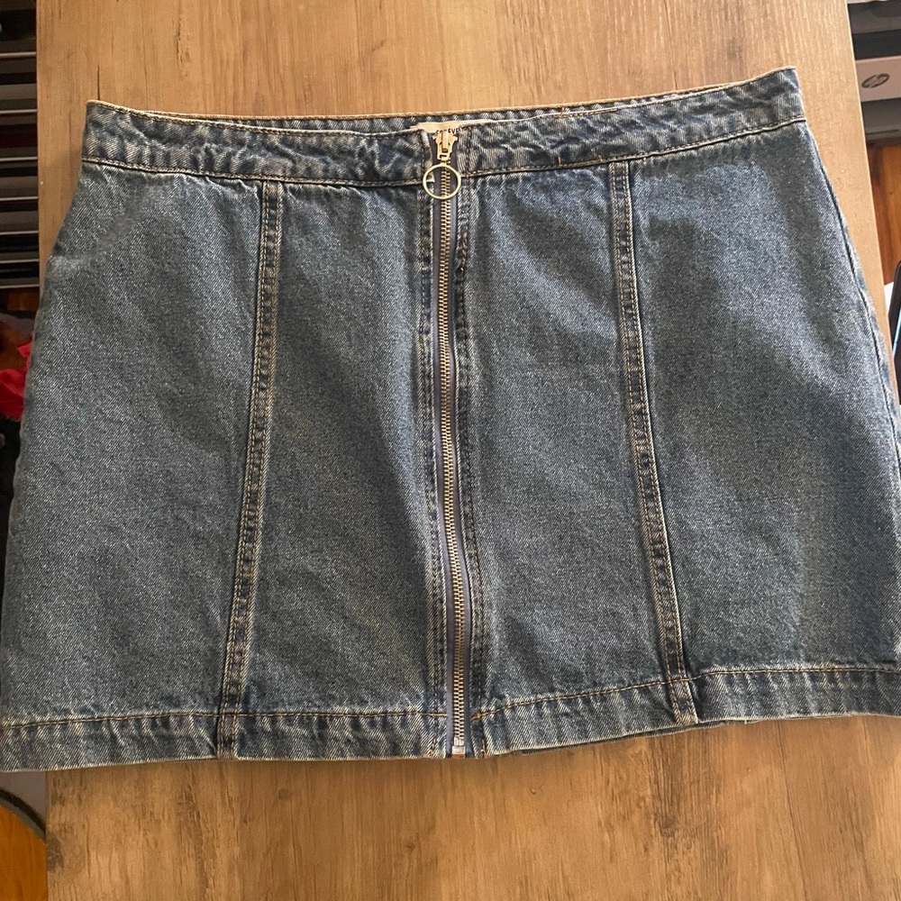 Forever 21 Zipper Front Denim Skirt
